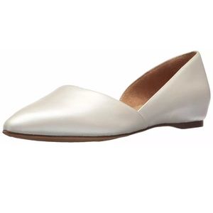 Samantha Half d’Orsay Flats by Naturalizer Size 8